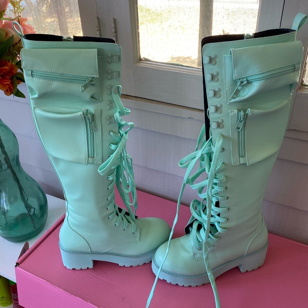 DOLLS KILL SUGAR THRILLZ Teal Knee High 2 pocket Combat Boot 17 in tall size 8